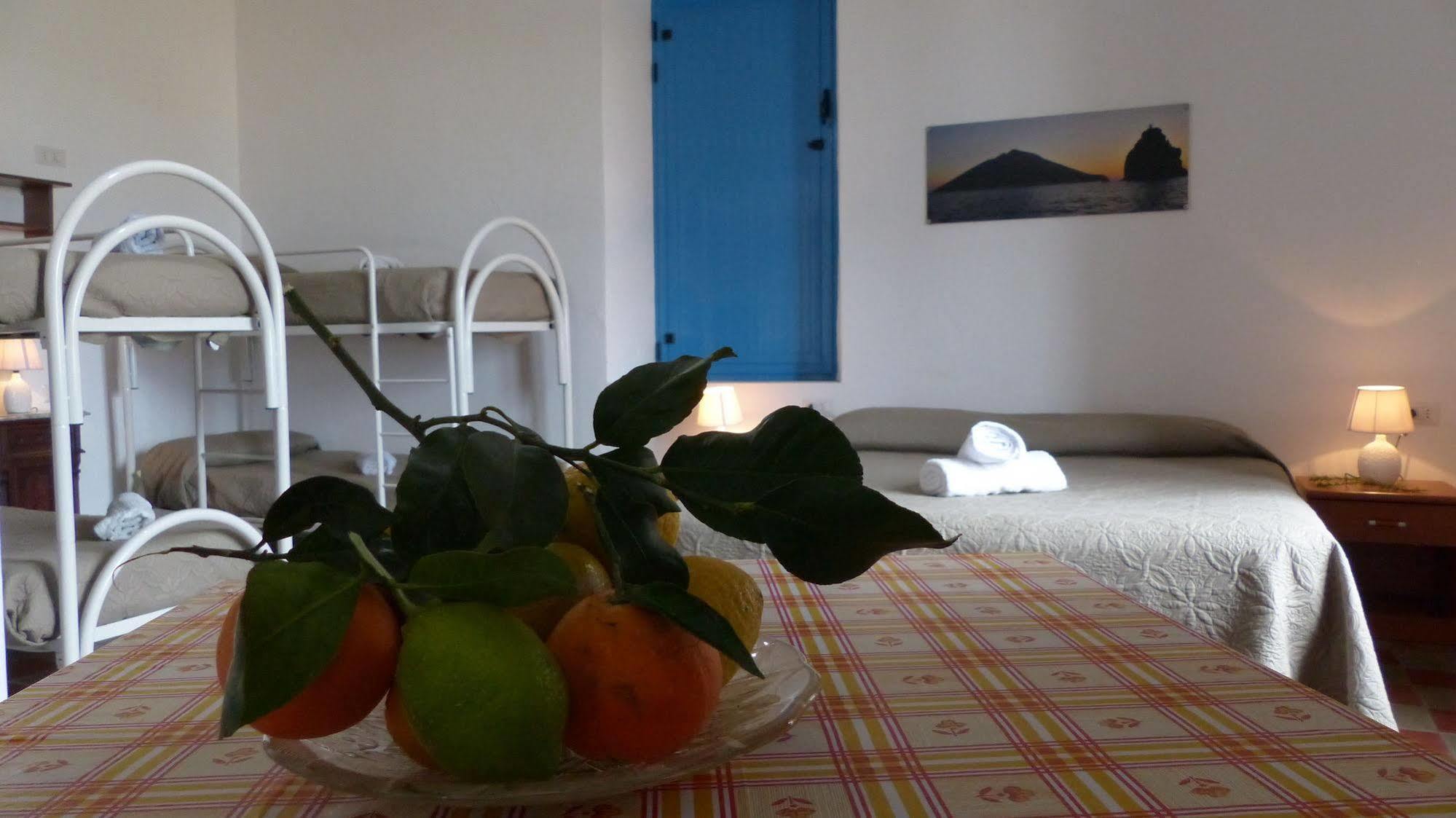 Il Vulcano A Piedi Stromboli Eksteriør billede